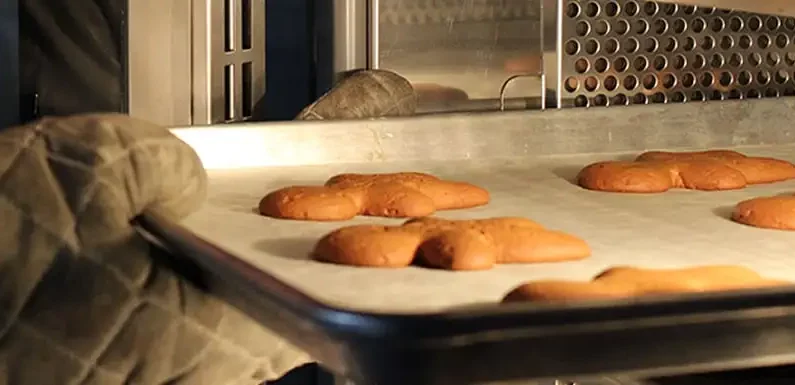The Role of Deck Ovens in Achieving Perfectly Baked Goods